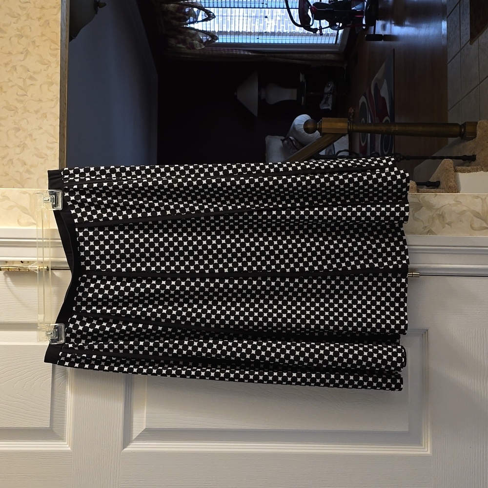 Black skirt with white and black pattern